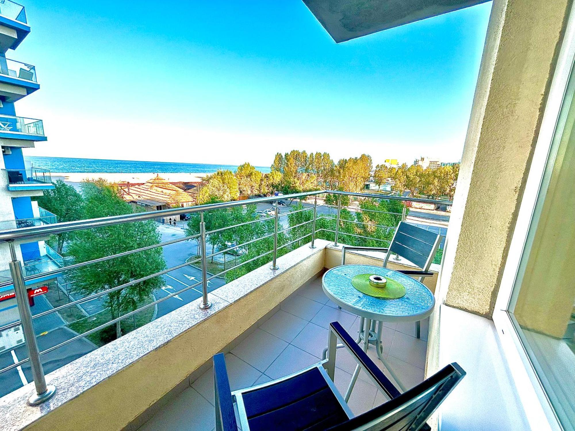 Marcony Boutique Apartments Mamaia Exterior foto